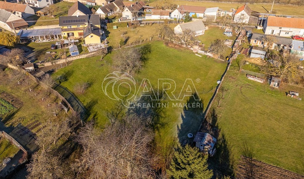 Prodej stavebního pozemku 2 610 m², Čečelovice – náhled fotky 3