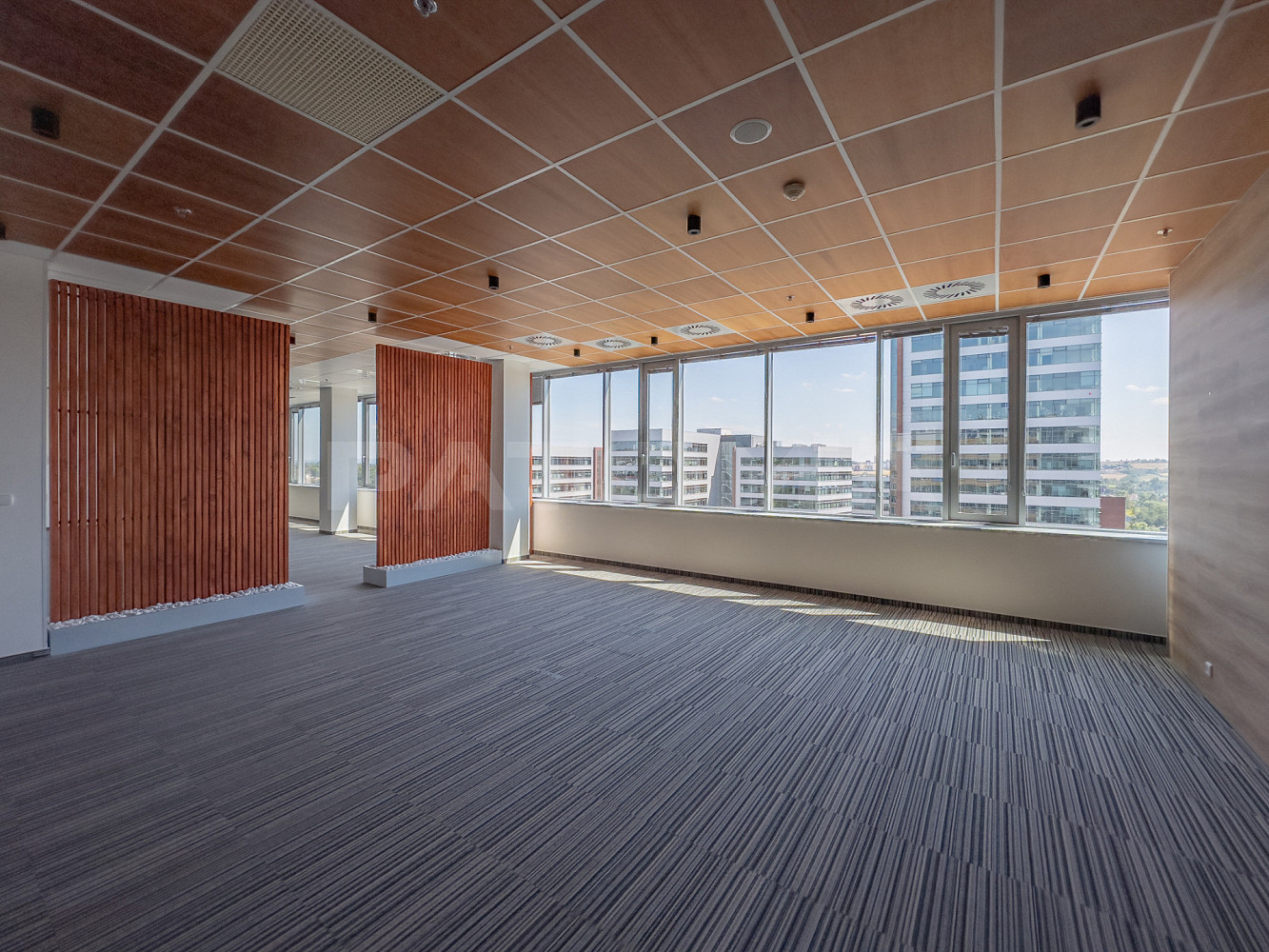 Pronájem kanceláře 659 m² – pohled 4