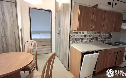 Pronájem bytu 3+1 66 m², Hliníky, Velké Opatovice, okres Blansko