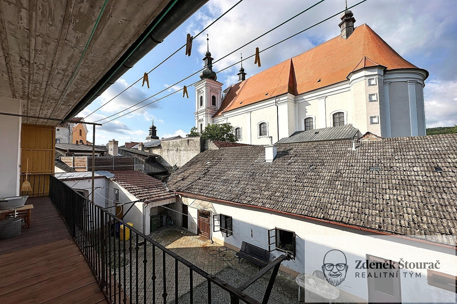 Prodej domu 300 m² s pozemkem 762 m² — photo 2