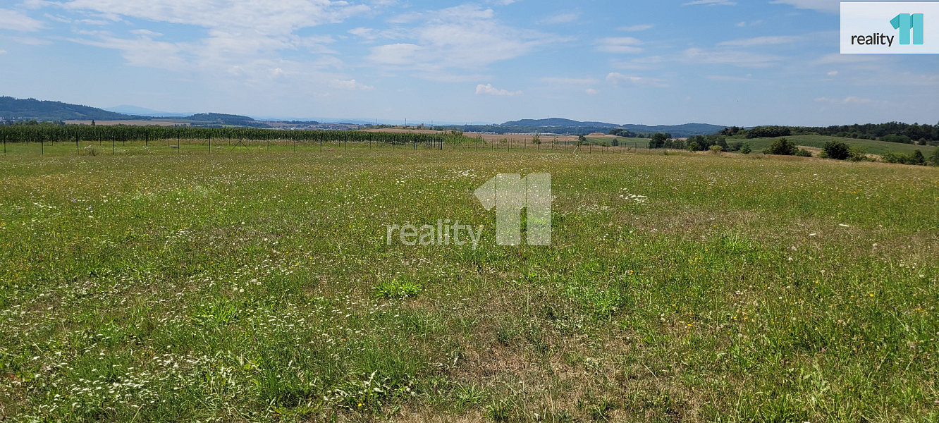 Prodej stavebního pozemku 4 210 m² — photo 2