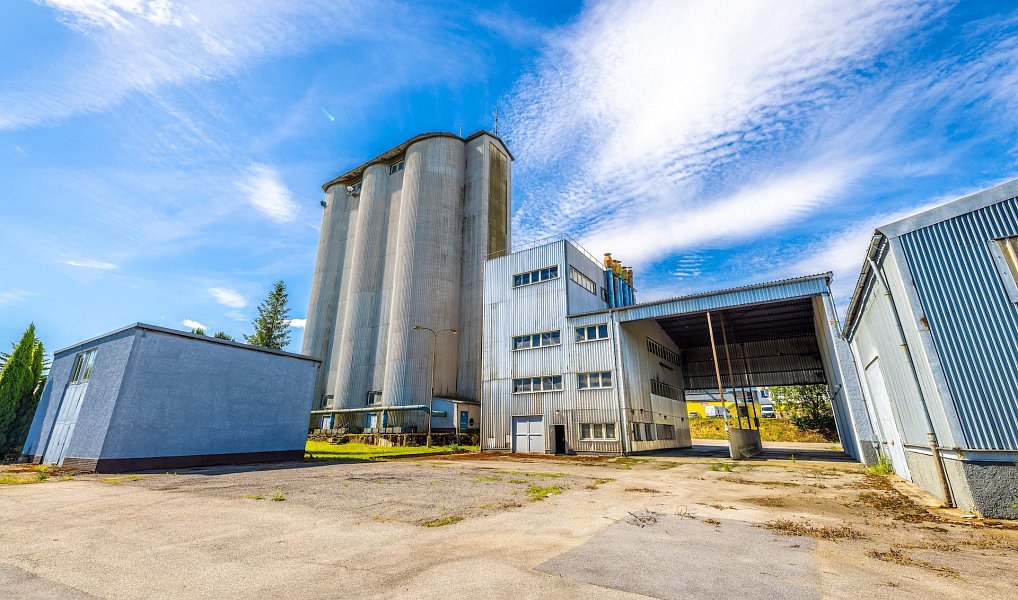 Prodej výrobních prostor 9 957 m², Kájov – náhled fotky 14