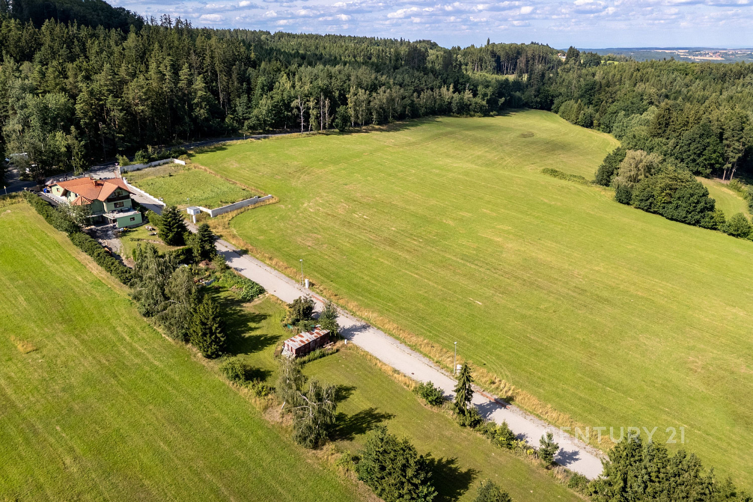 Prodej stavebního pozemku 1 254 m²
