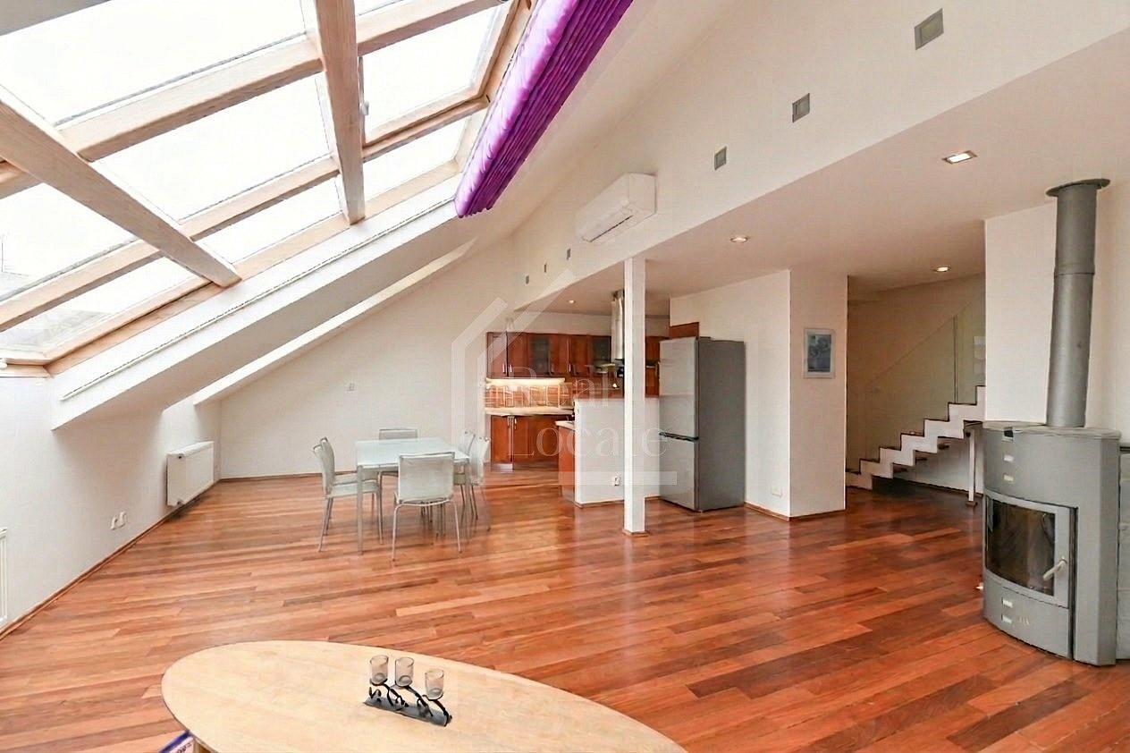 Pronájem bytu 2+kk 107 m² – fotografie 2