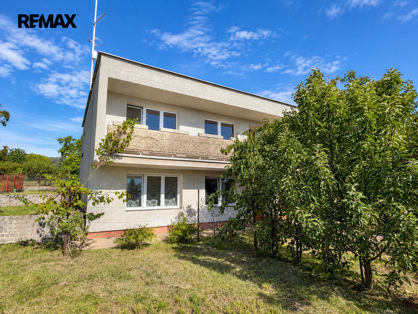 Prodej domu 202 m² s pozemkem 790 m²