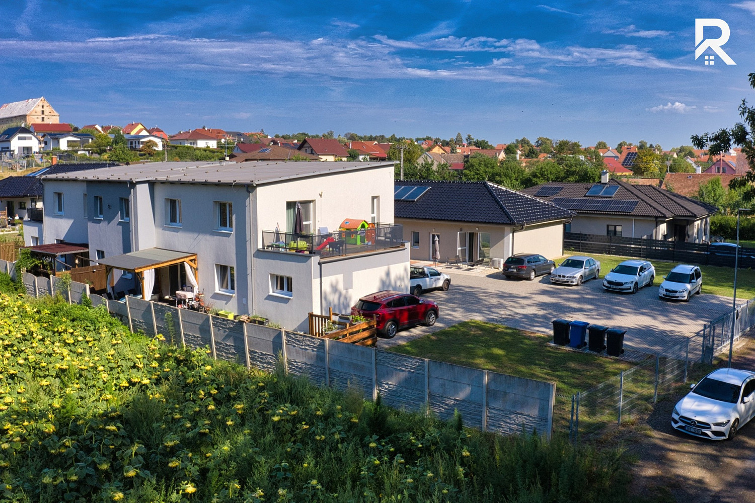 Prodej nájemního domu, činžáku 617 m² – fotografie 2