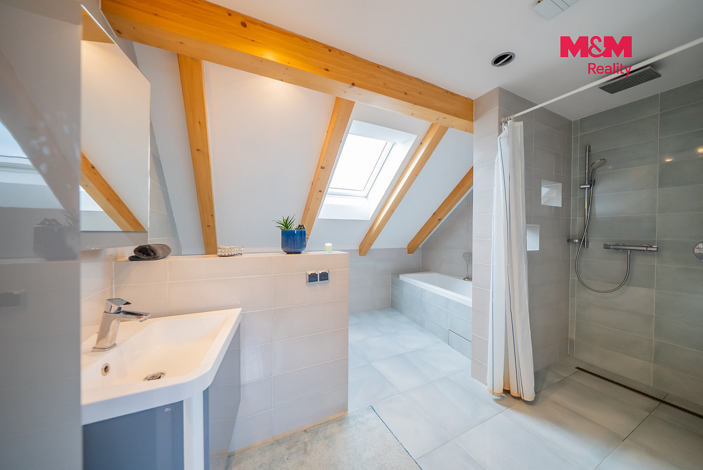 Prodej domu 169 m² s pozemkem 1 807 m² — photo 4