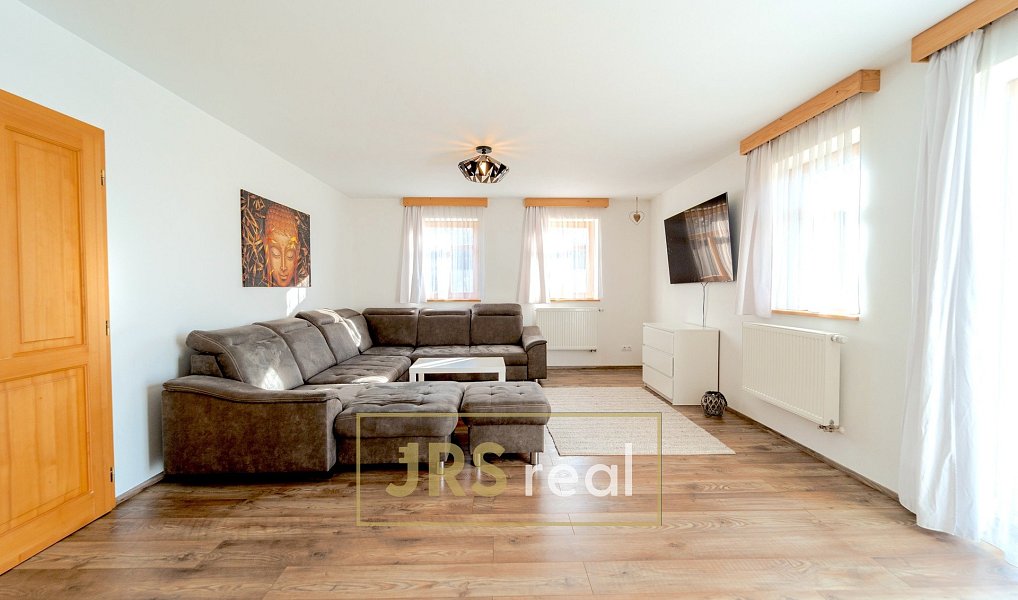 Prodej domu 187 m² s pozemkem 2 699 m², Novosedly – náhled fotky 10