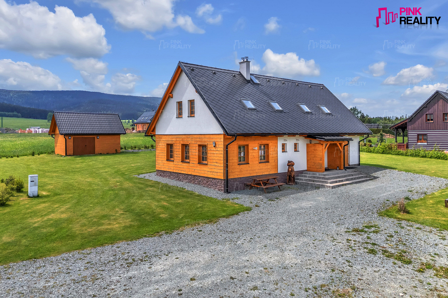 Prodej chaty/chalupy 184 m² s pozemkem 2 410 m²