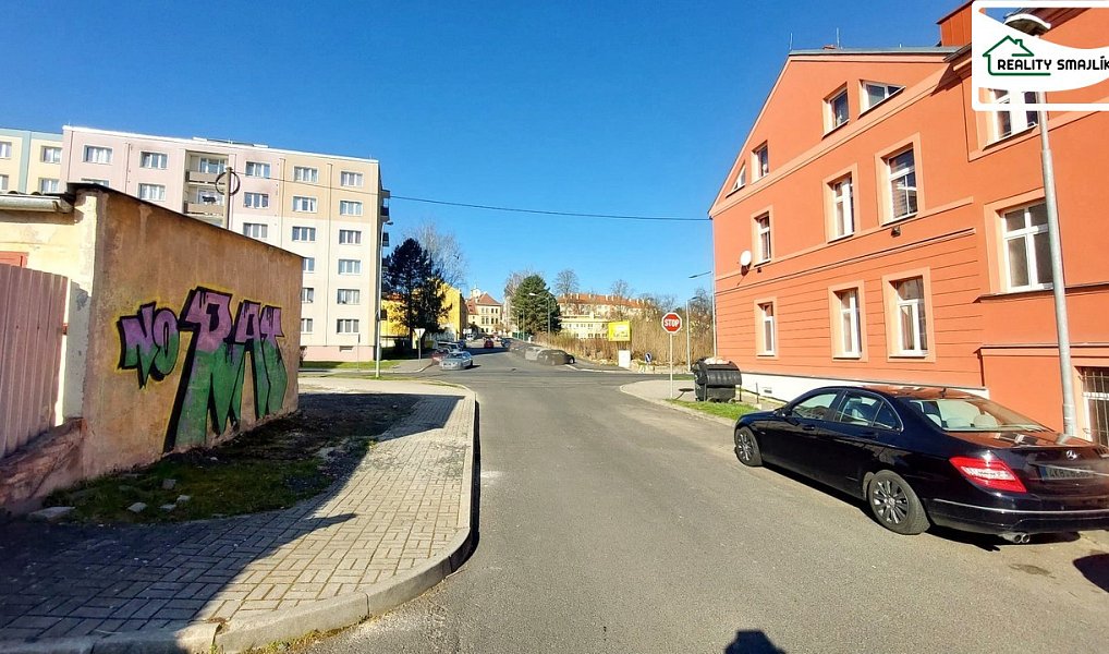 Prodej zděné garáže na vlastním pozemku Centrum Chebu Uzavřený areál, Cheb – náhled fotky 5