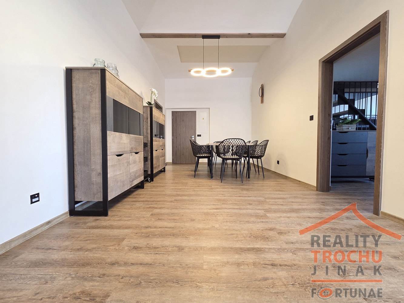 Prodej komerčního objektu (jiného typu) 715 m² — photo 5