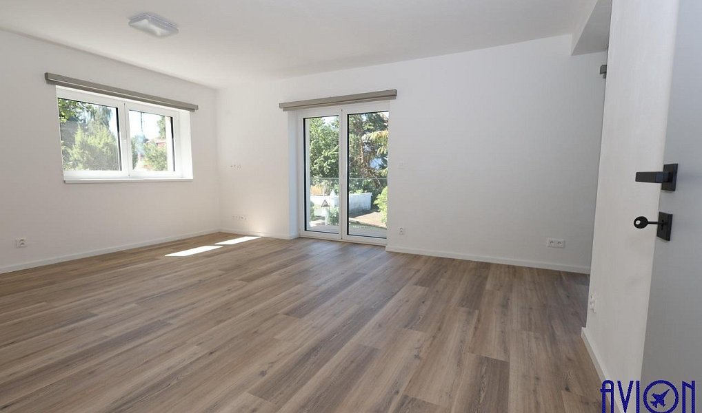 Pronájem bytu 4+kk 88 m², Praha – náhled fotky 6