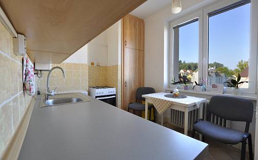 Pronájem bytu 1+1 32 m², Bratří Čapků, Trutnov - Kryblice