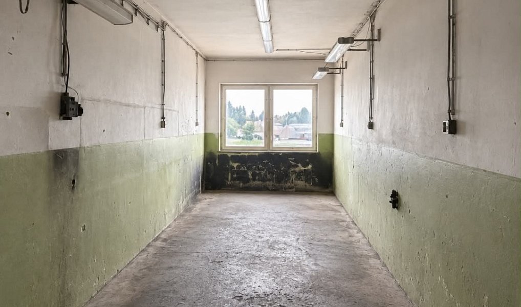 Pronájem kanceláře 139 m², Moravany – náhled fotky 3