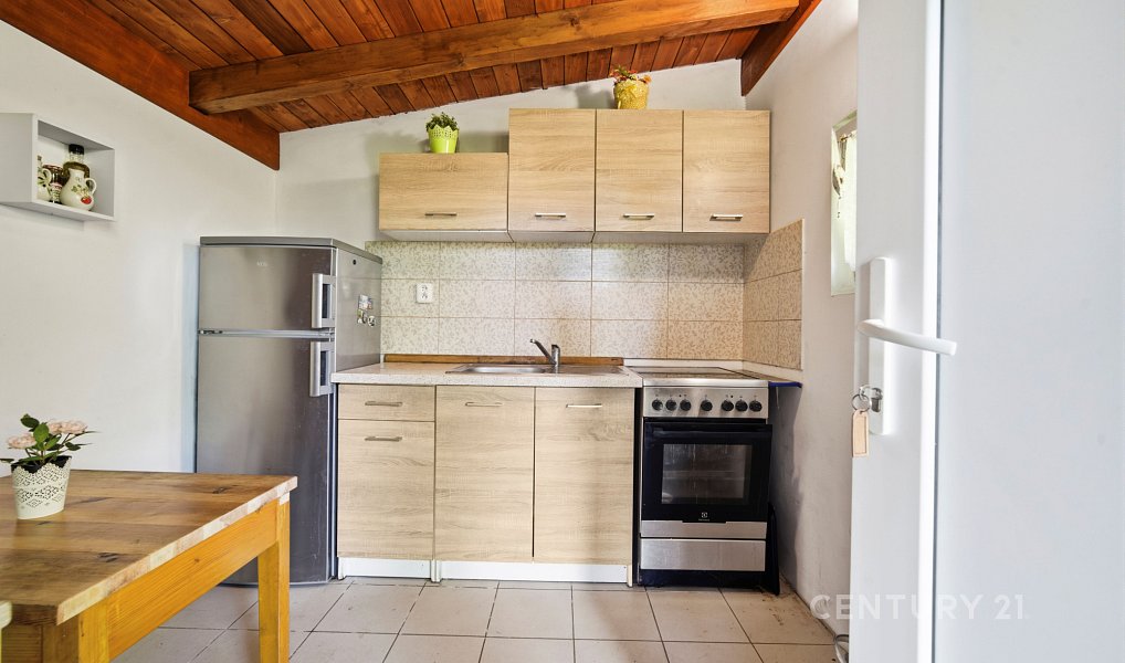 Prodej chaty/chalupy 32 m² s pozemkem 325 m², Týnec nad Sázavou – náhled fotky 6