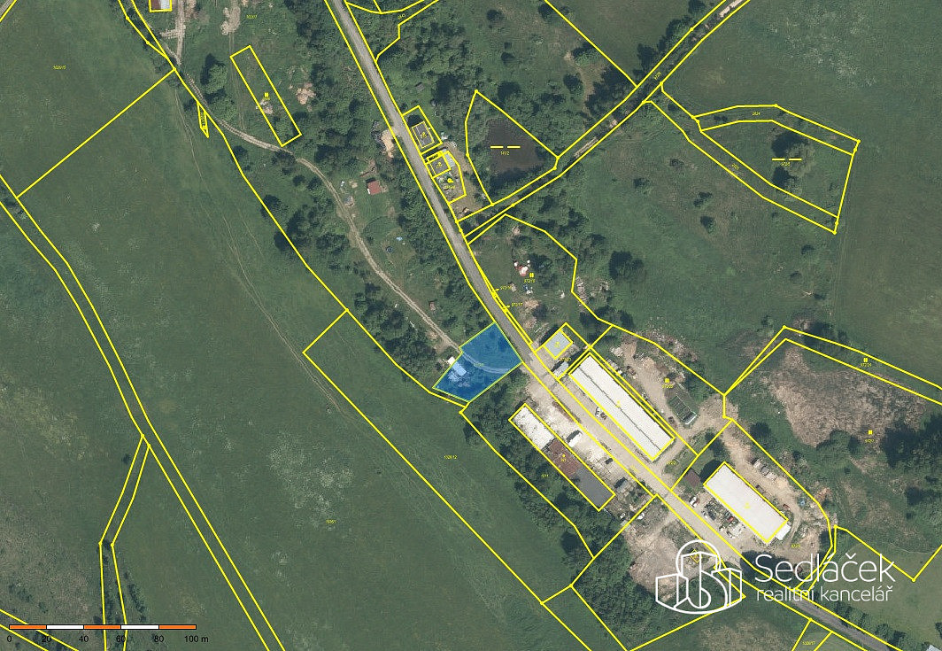 Prodej stavebního pozemku 990 m² – fotografie 5