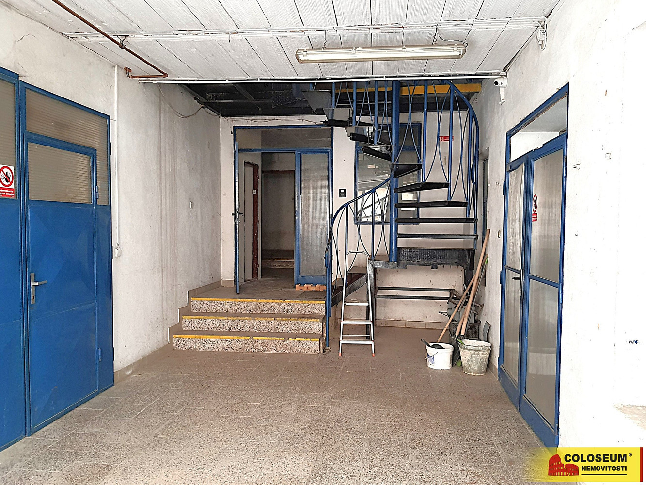 Prodej výrobních prostor 597 m² – fotografie 2