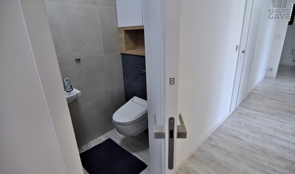 Prodej domu 134 m² s pozemkem 747 m², Krupka – náhled fotky 22