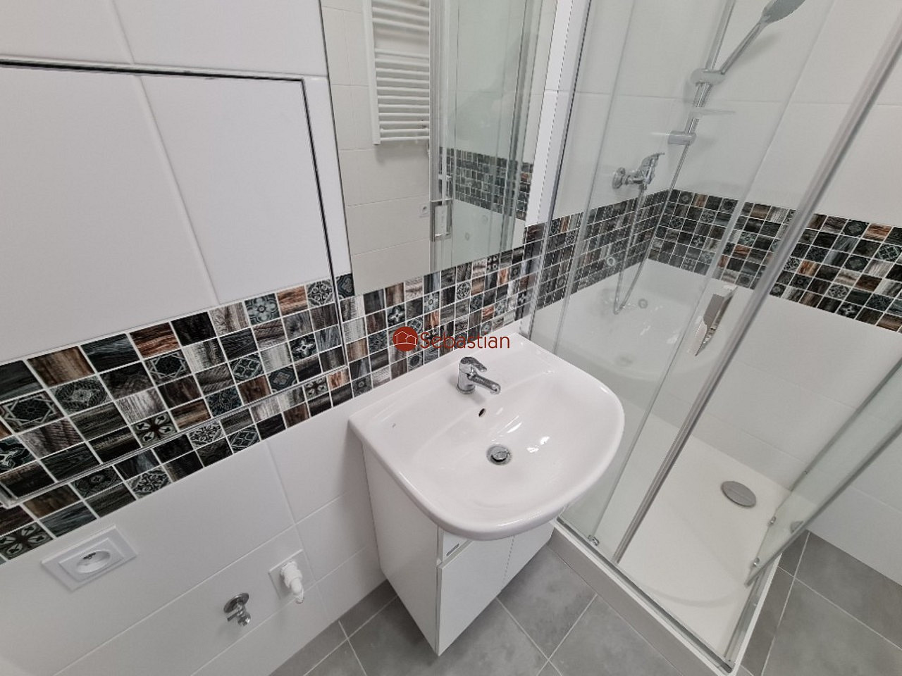 Pronájem bytu 2+1 37 m² – fotografie 2