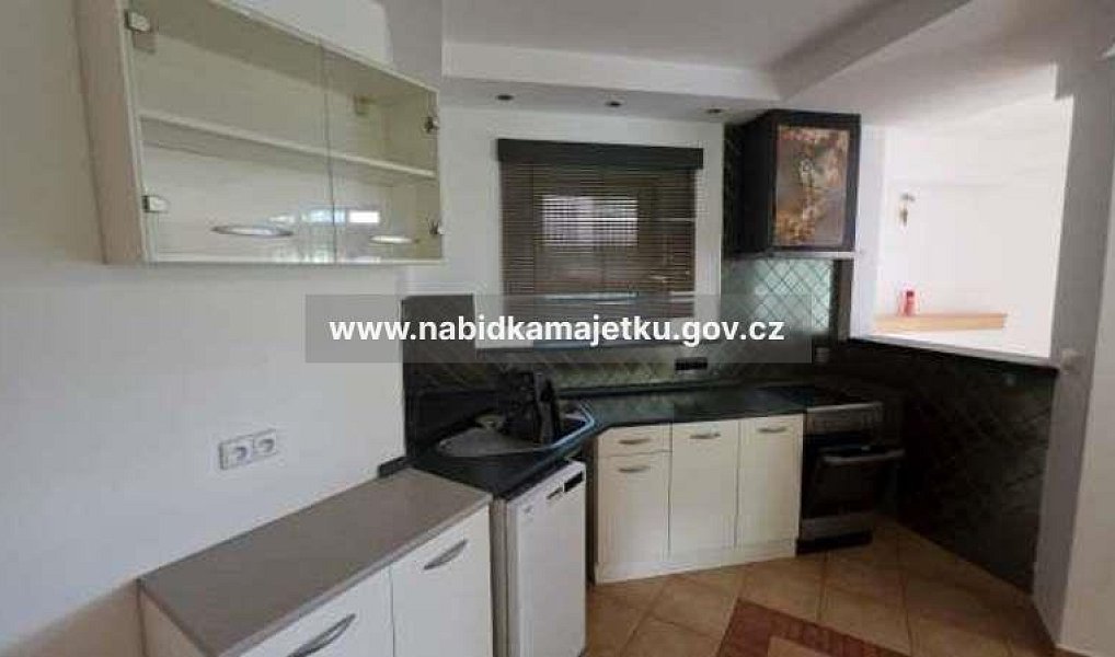 Prodej domu 340 m² s pozemkem 144 m², Zlín – náhled fotky 3