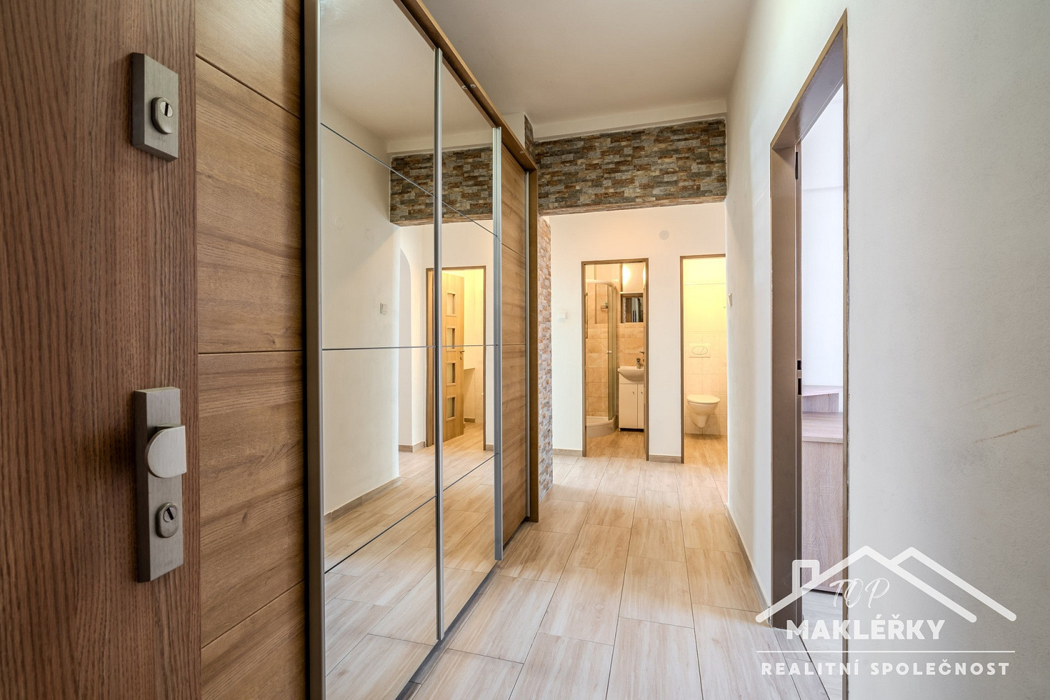 Prodej bytu 2+1 60 m² – fotografie 2