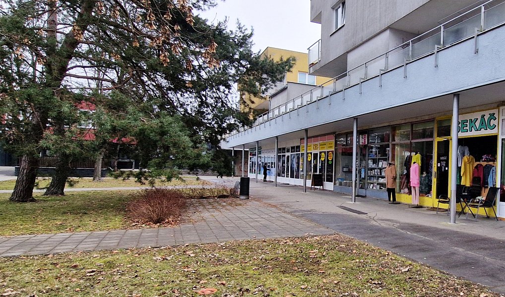 Prodej obchodních prostor 430 m², Otrokovice – náhled fotky 2