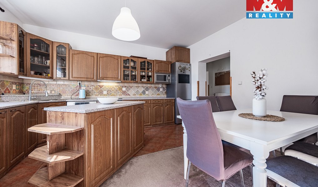 Prodej domu 370 m² s pozemkem 648 m², Mochov – náhled fotky 6