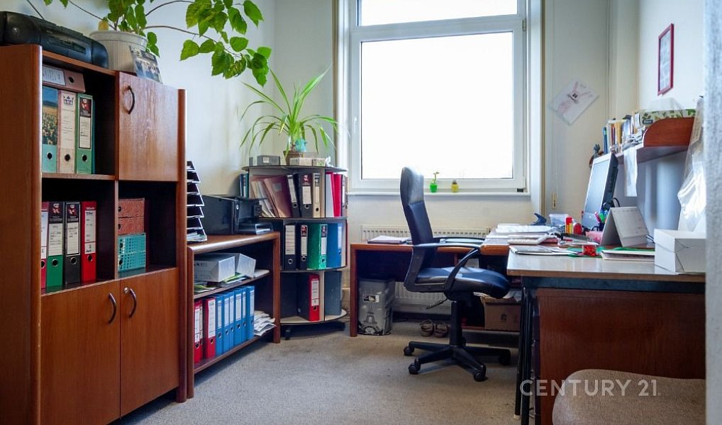 Prodej výrobních prostor 848 m², Jarcová – náhled fotky 9
