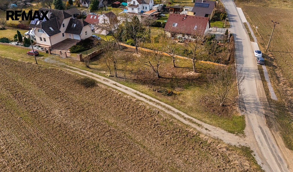 Prodej stavebního pozemku 1 045 m², Vonoklasy – náhled fotky 9
