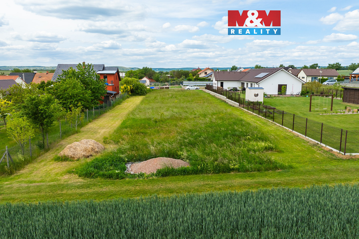 Prodej stavebního pozemku 1 533 m²