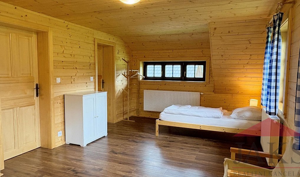Prodej domu 187 m² s pozemkem 2 125 m², Srní – náhled fotky 18