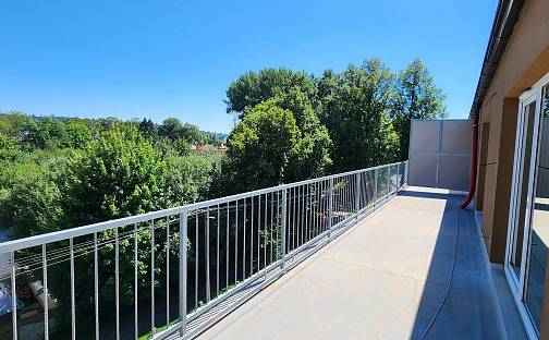 Prodej bytu 2+kk 51 m², Nádražní, Třešť, okres Jihlava