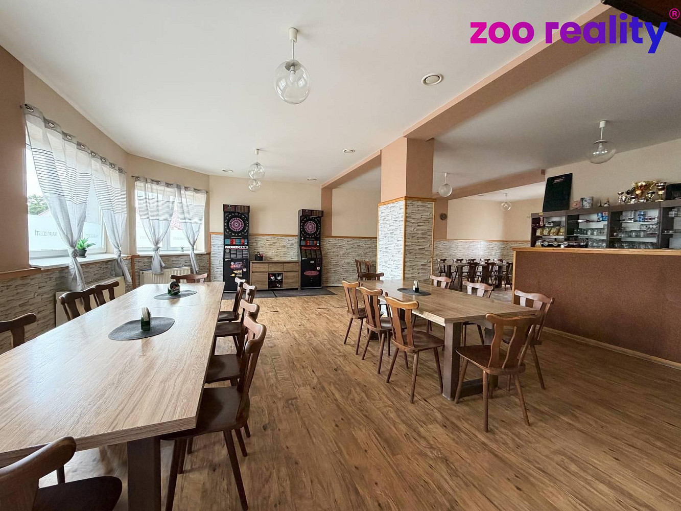 Prodej restaurace 180 m² — photo 2