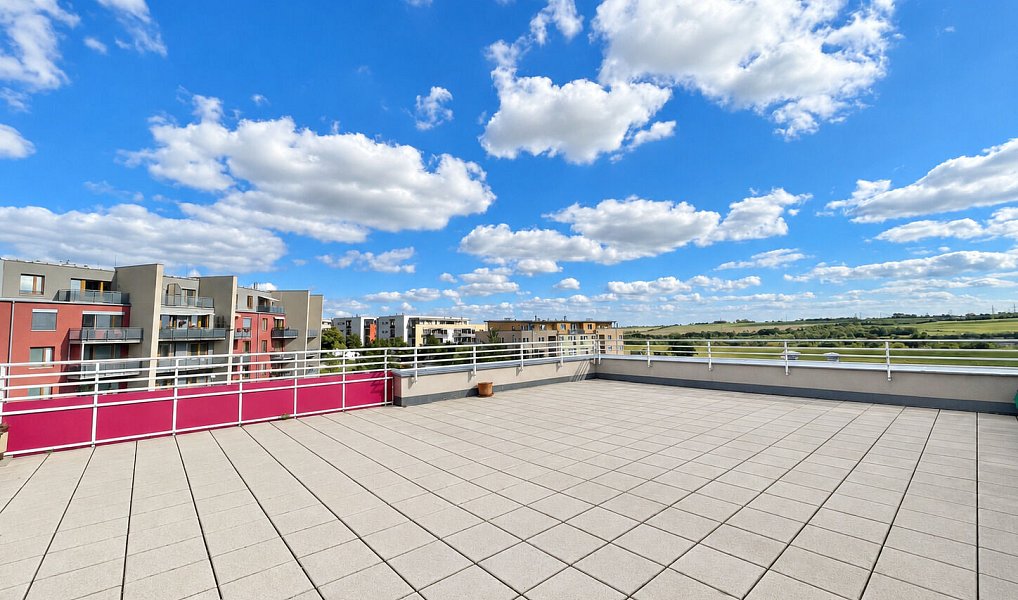 Prodej bytu 4+kk 100 m², Praha – náhled fotky 27