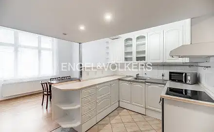 Pronájem bytu 2+kk 61 m², Na spojce, Praha 10 - Vršovice