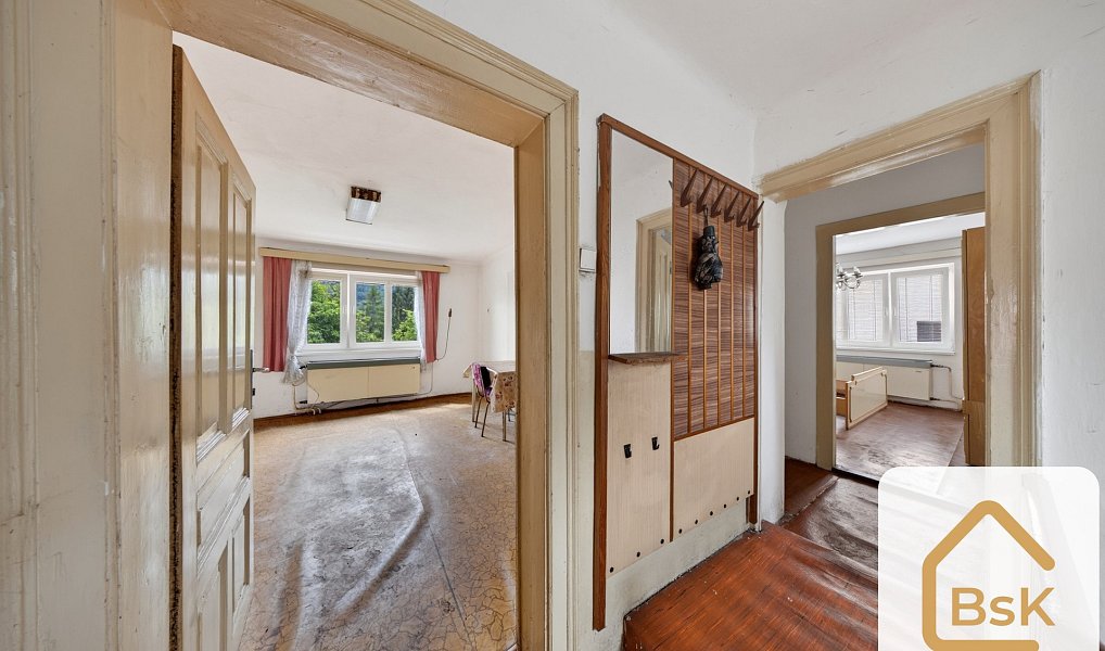 Prodej domu 292 m² s pozemkem 1 147 m², Turnov – náhled fotky 9