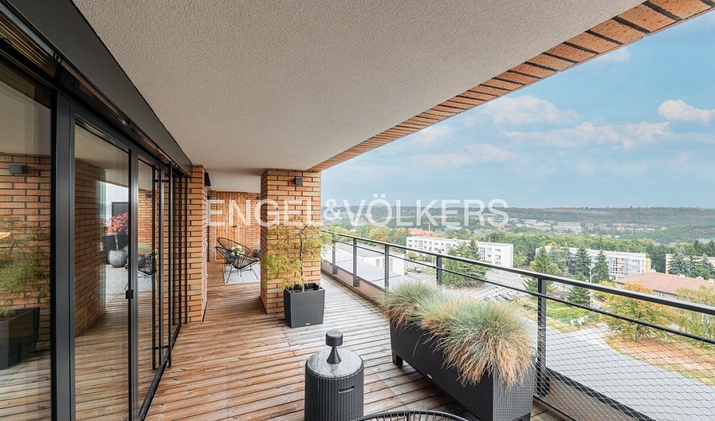Prodej bytu 3+kk 112 m², Praha – náhled fotky 2