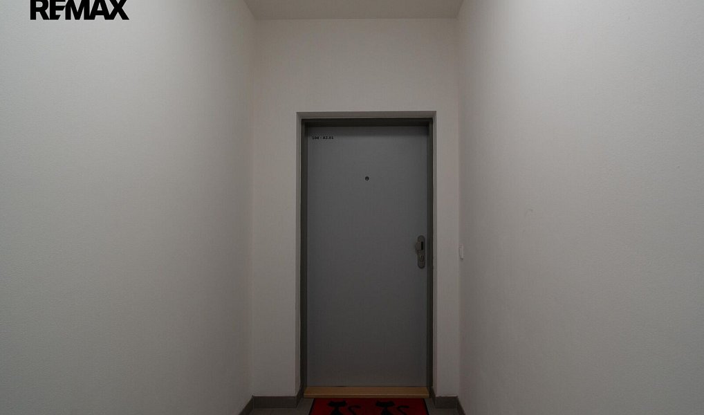 Pronájem bytu 2+kk 53 m², Praha – náhled fotky 13