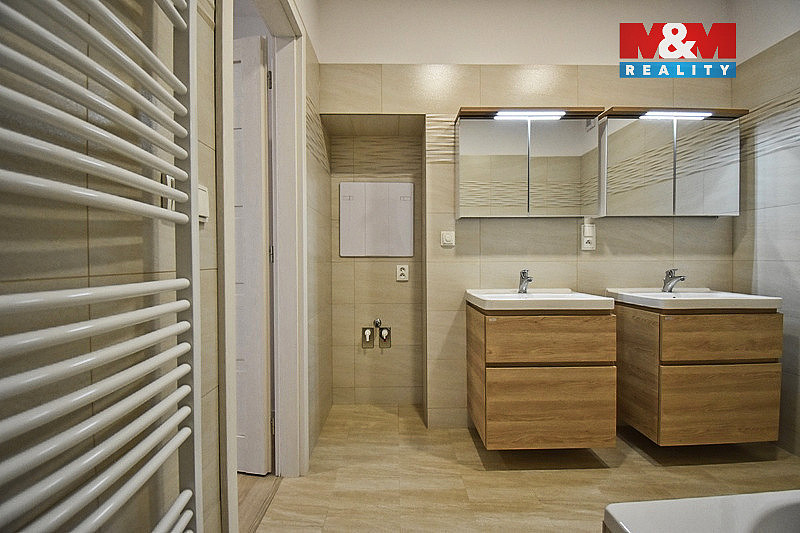 Pronájem bytu 3+1 97 m² – fotografie 2