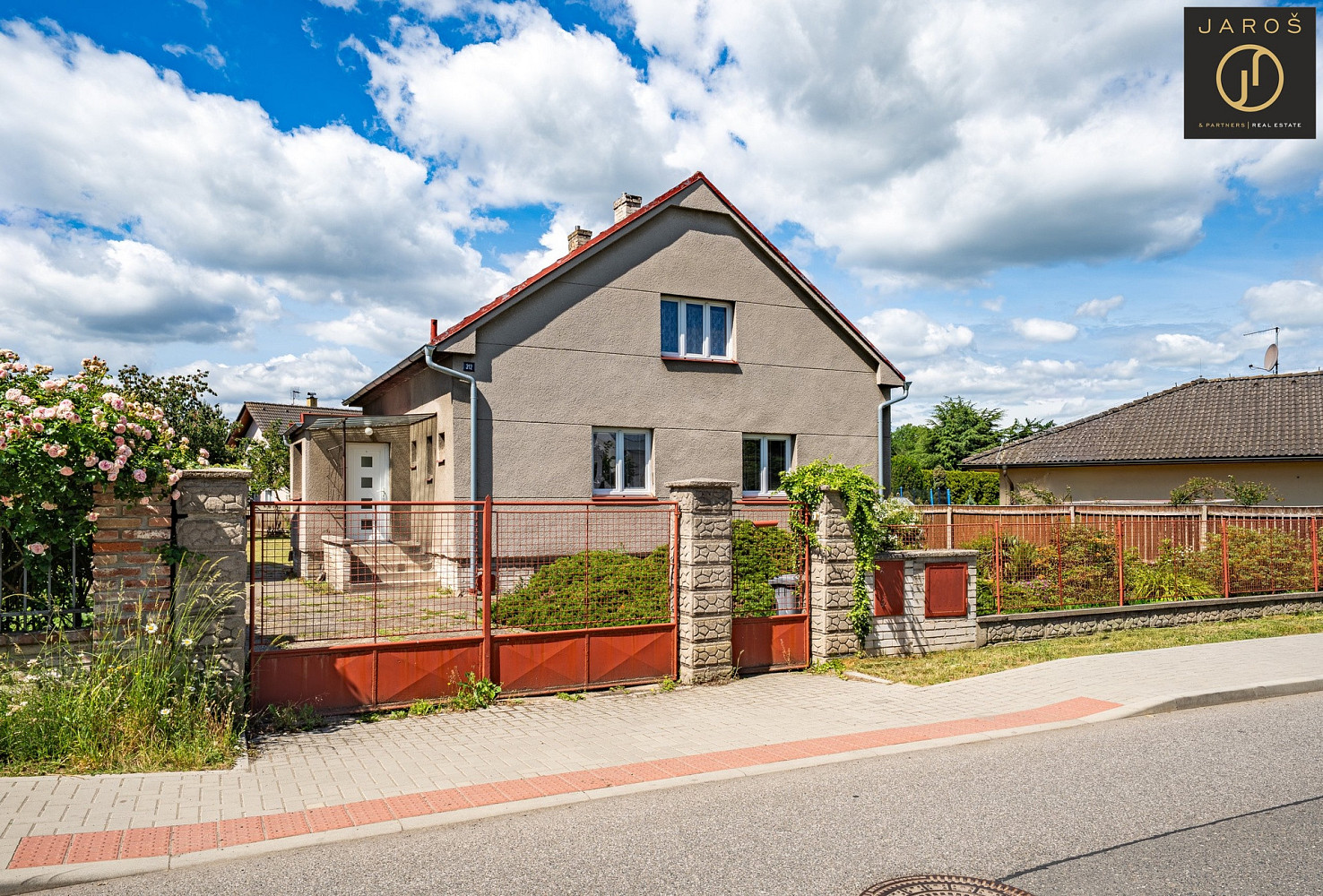Prodej domu 105 m² s pozemkem 939 m²