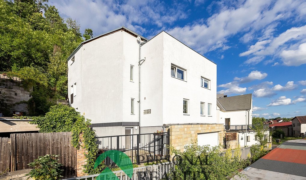 Prodej domu 306 m² s pozemkem 343 m², Chrudim – náhled fotky 3