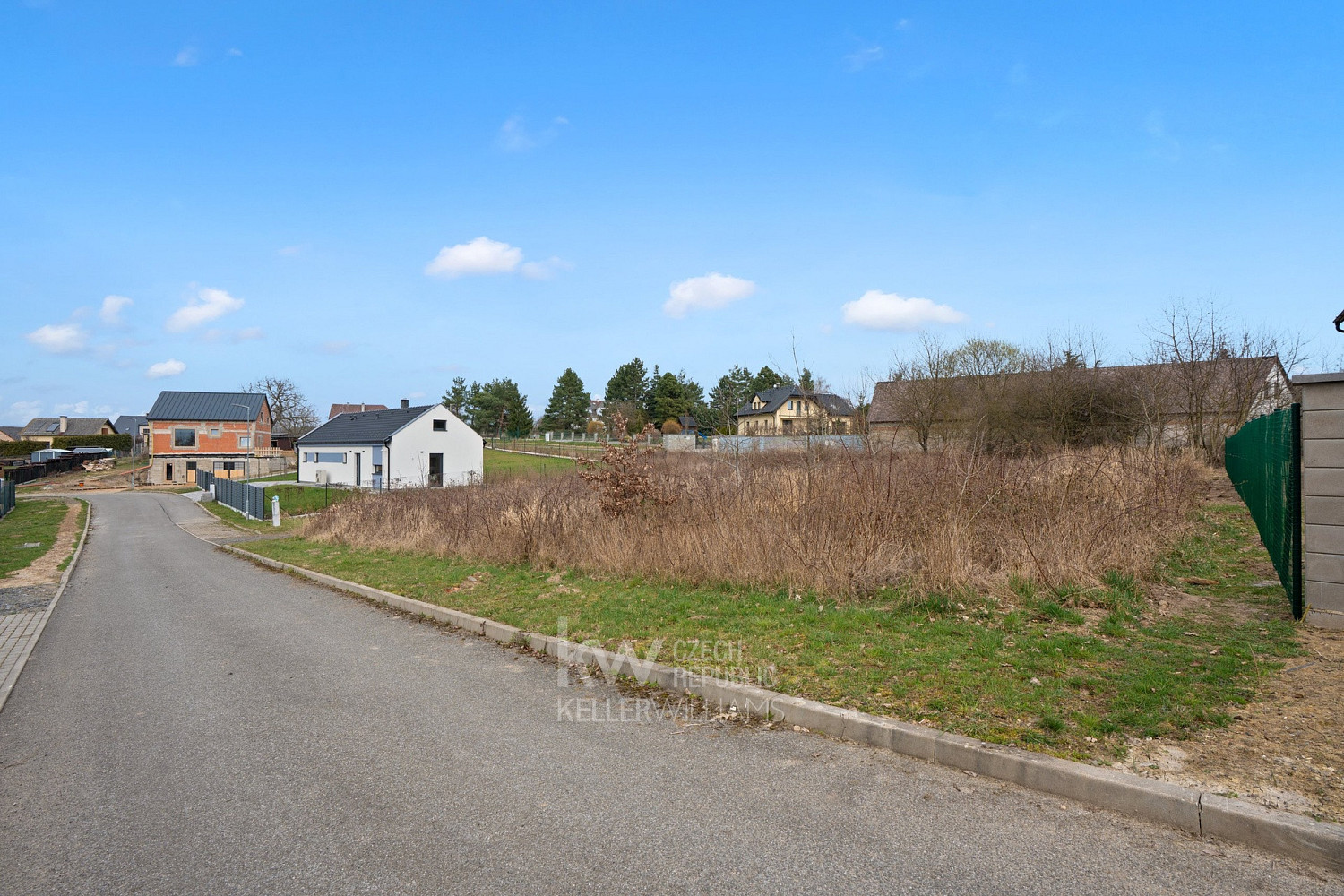 Prodej stavebního pozemku 1 257 m² – pohled 3