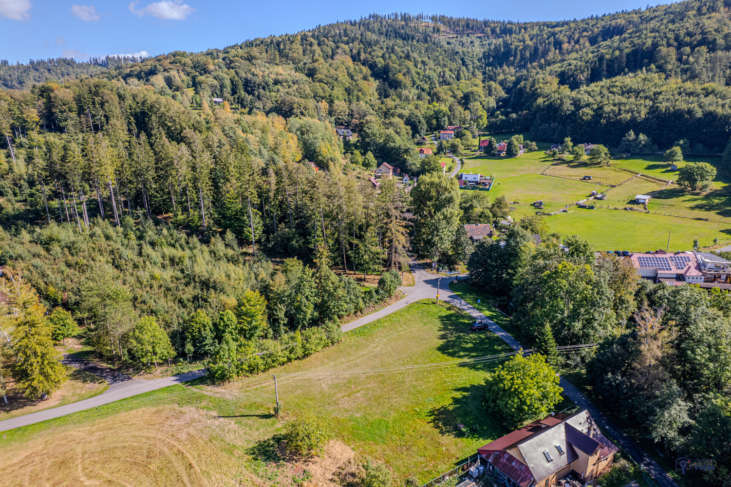Prodej stavebního pozemku 2 695 m² – fotografie 4