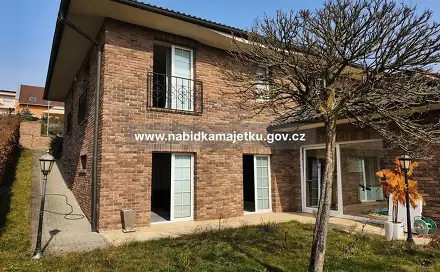 Prodej domu 265 m² s pozemkem 1 080 m², Králův Dvůr, okres Beroun