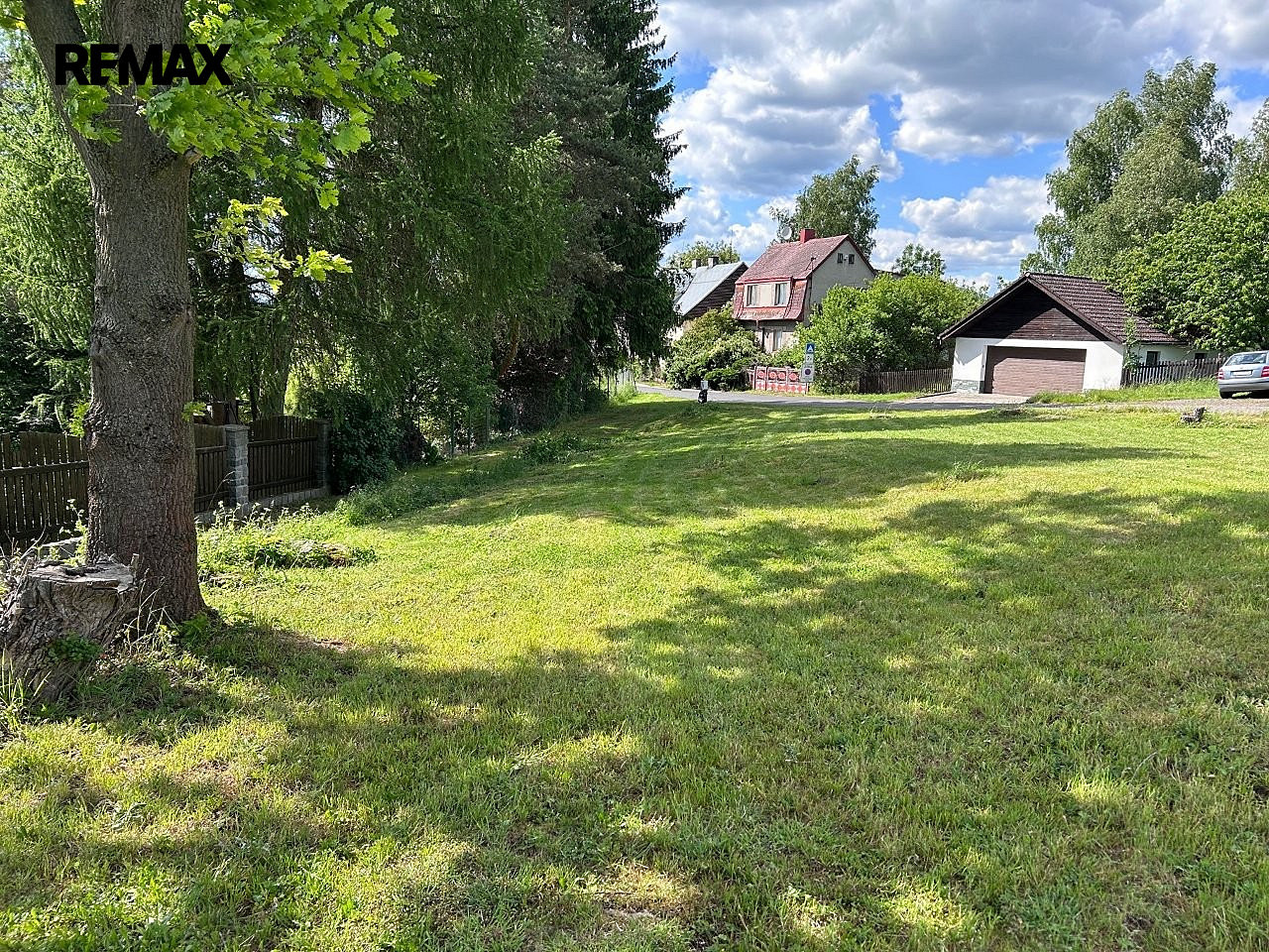 Prodej pozemku 814 m² - Поглед 2