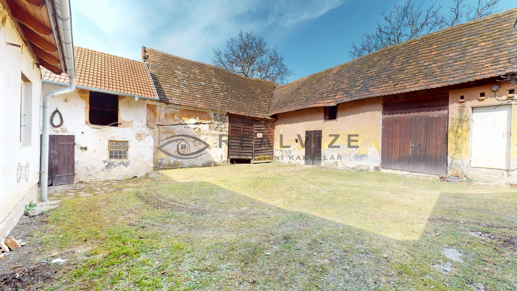 Prodej domu 150 m² s pozemkem 2 012 m²