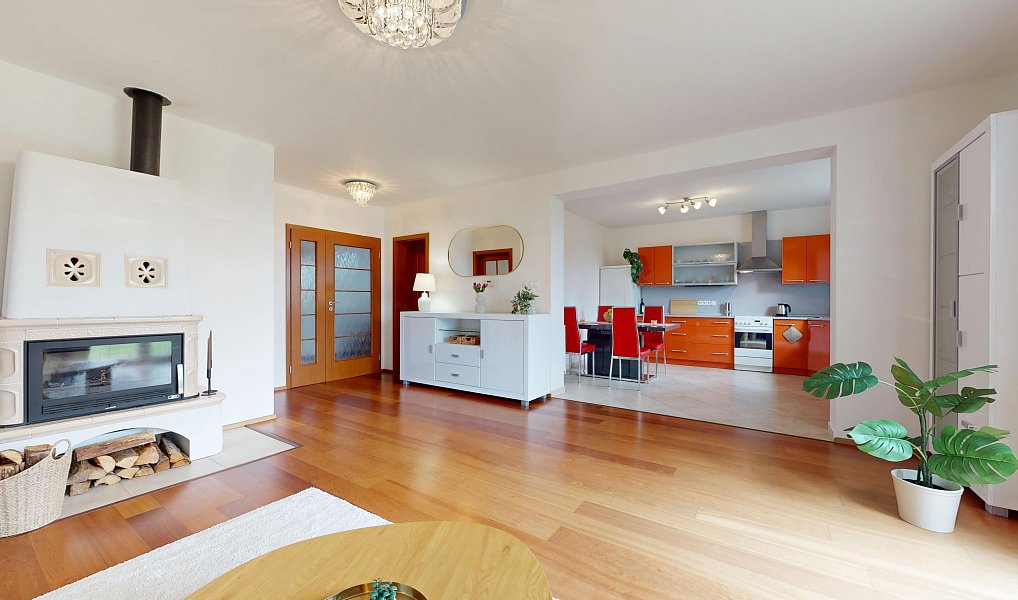 Prodej domu 225 m² s pozemkem 807 m², Bašť – náhled fotky 8