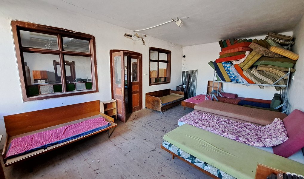 Prodej domu 935 m² s pozemkem 1 413 m², Budeč – náhled fotky 11