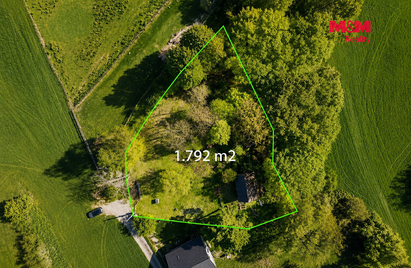 Prodej stavebního pozemku 1 792 m² — photo 2
