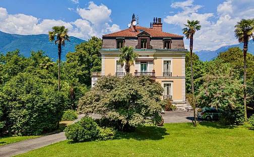 Prodej domu 800 m² s pozemkem 8 230 m², Gerra, Švýcarsko